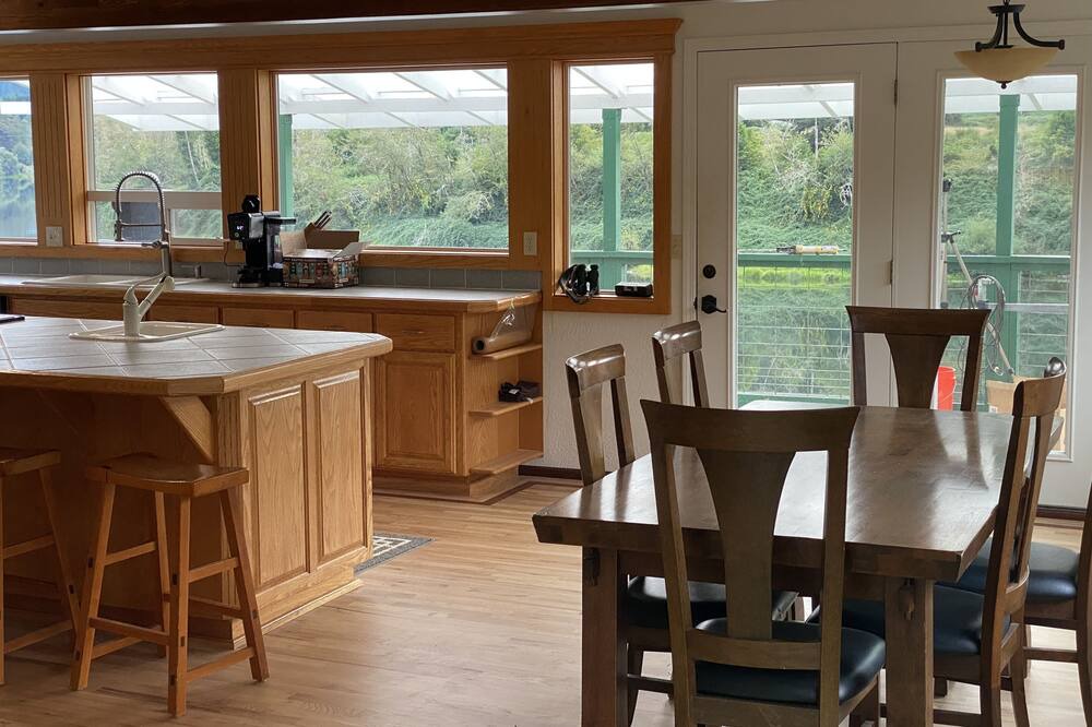 Photo of Others in Scottsburg