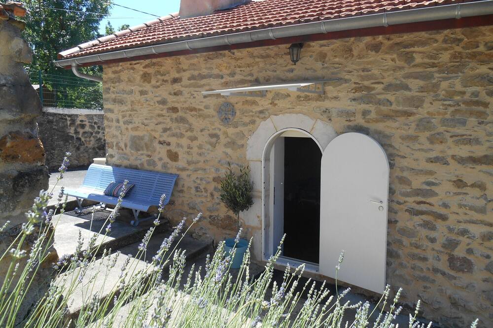 Photo of Patio Balcony in Villefranche-de-Rouergue