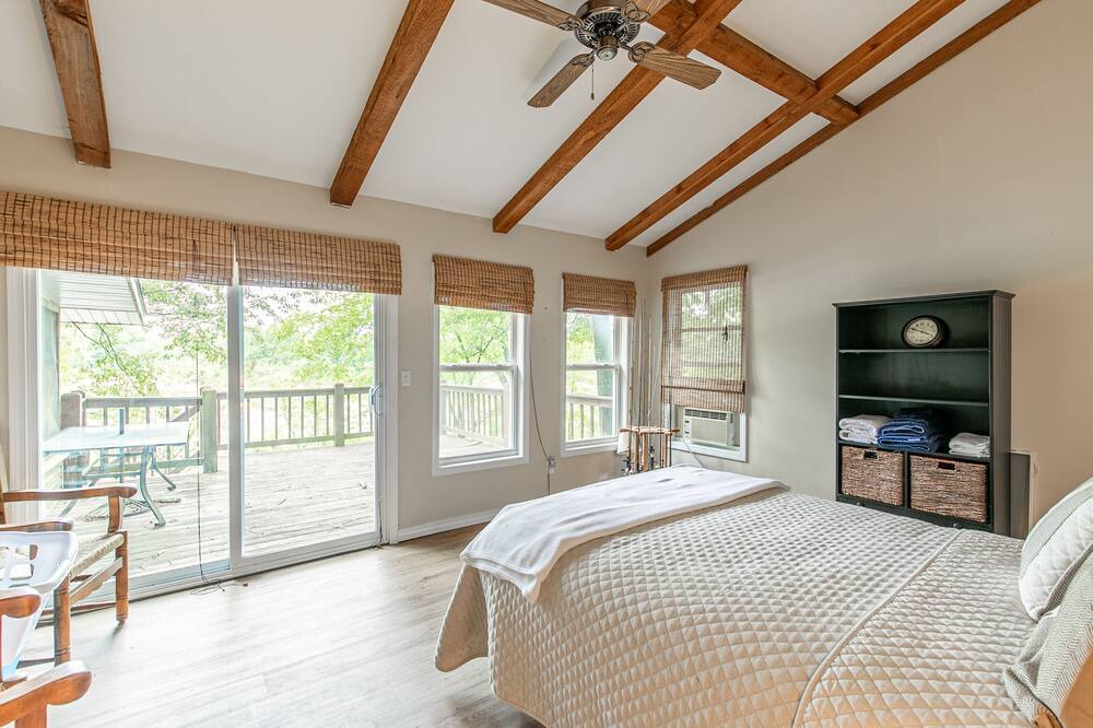 Photo of Bedroom in Doniphan