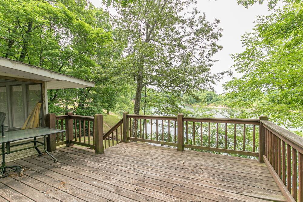 Photo of Patio Balcony in Doniphan