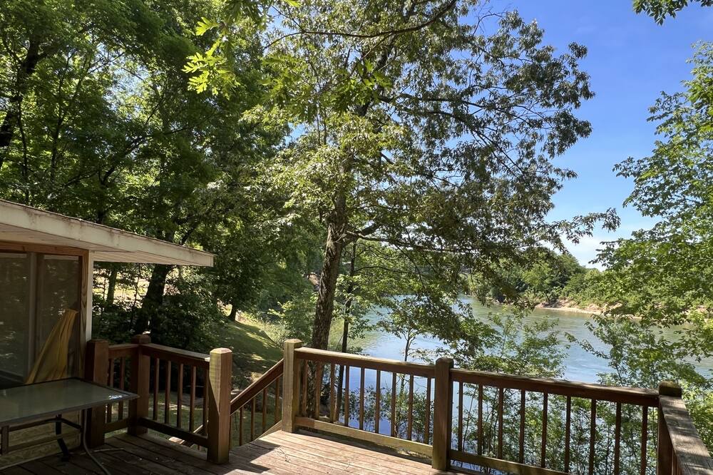 Photo of Patio Balcony in Doniphan