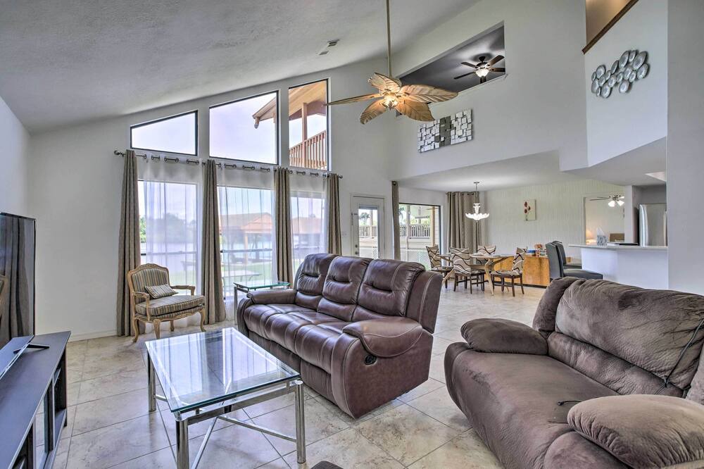 Photo of Livingroom in Montgomery