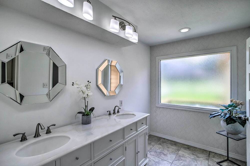 Photo of Bathroom in Montgomery