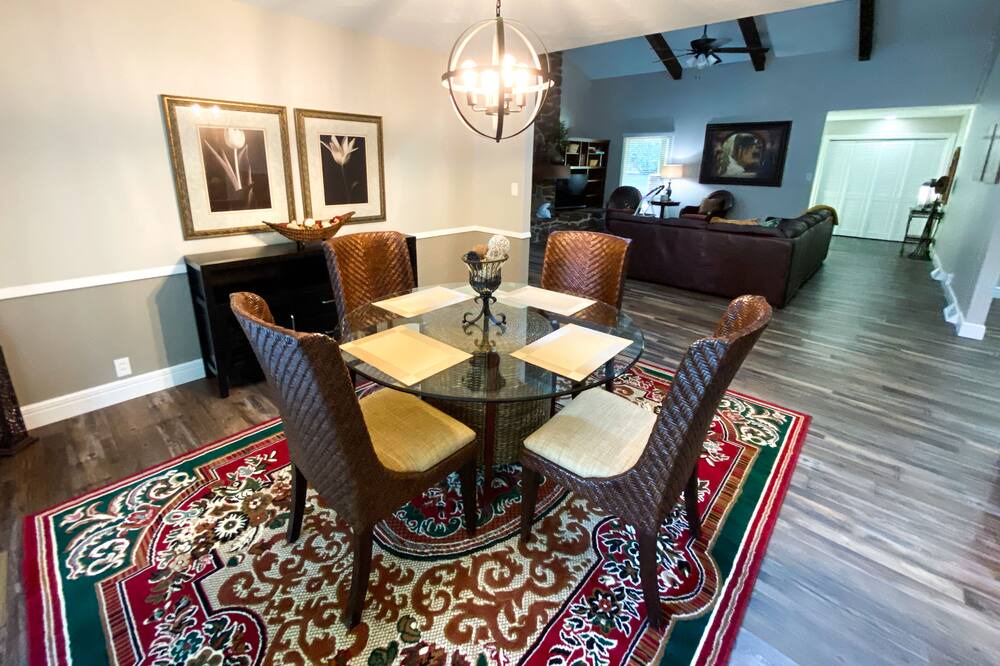 Photo of Others in Monett