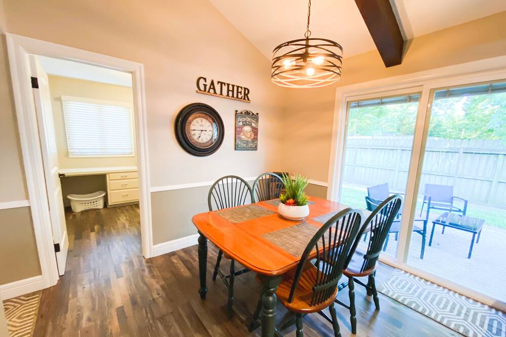 Photo of Others in Monett