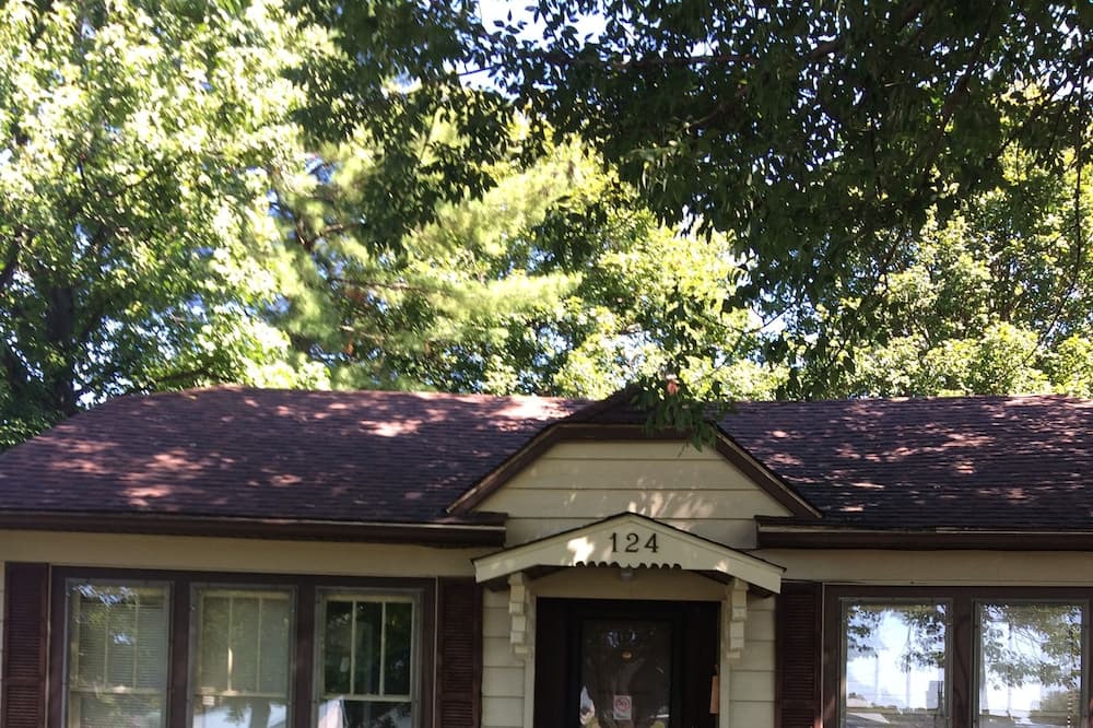 Photo of Outdoor in Dexter