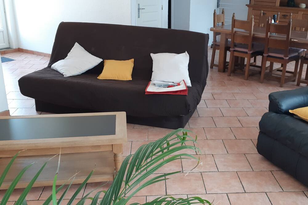 Photo of Livingroom in Semeries