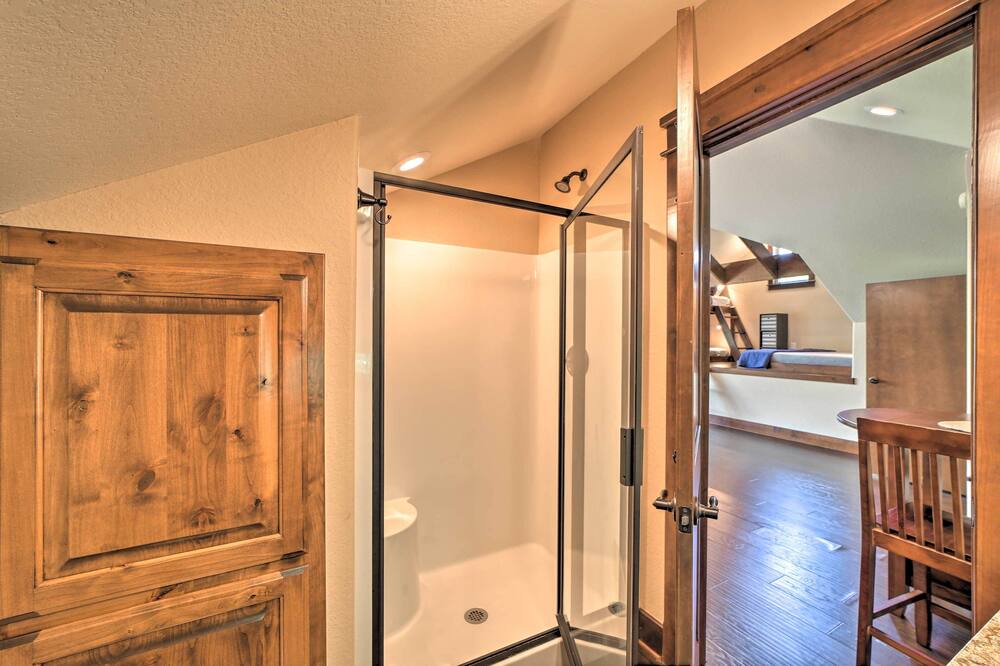 Photo of Bathroom in Vian