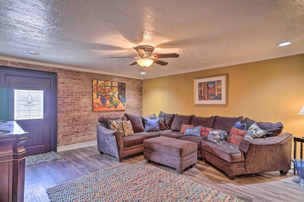 Photo of Livingroom in Welsh