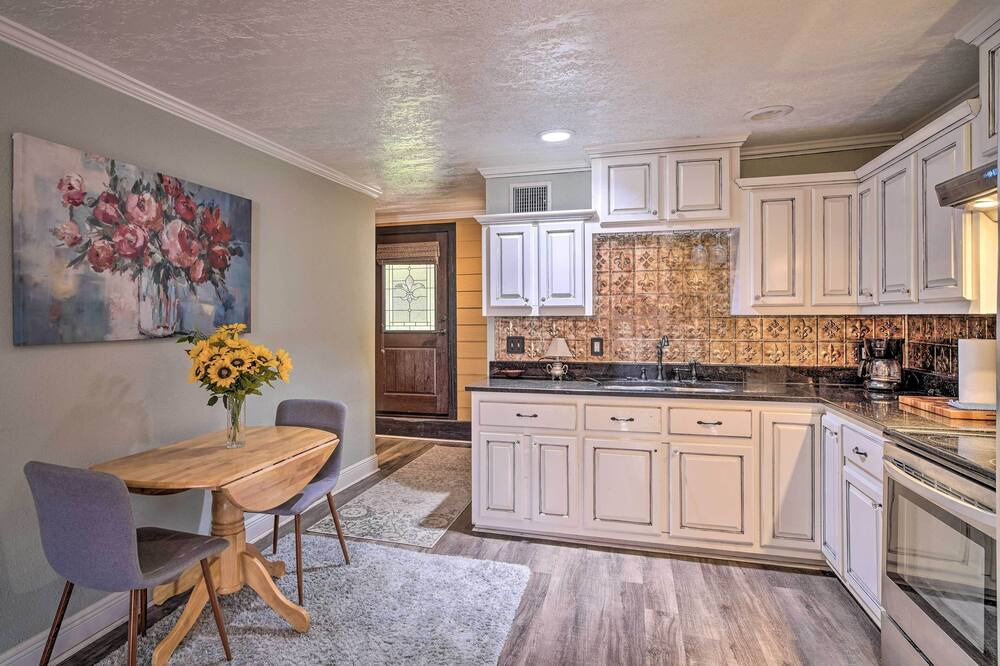 Photo of Kitchen in Welsh