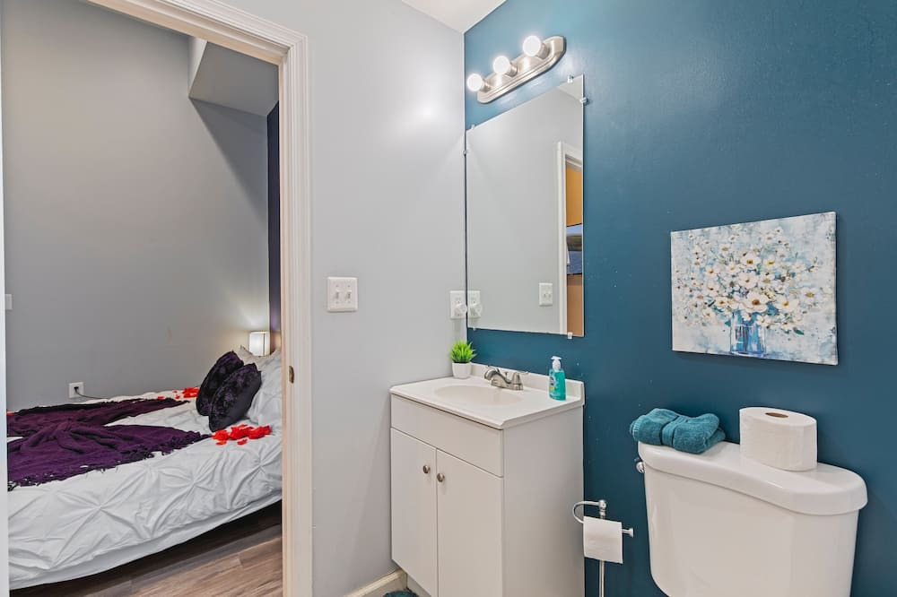 Photo of Bathroom in Old Goucher