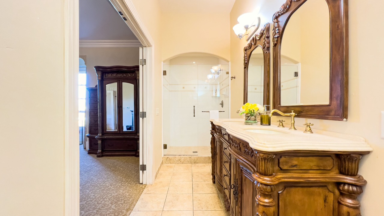 Photo of Bathroom in Salinas