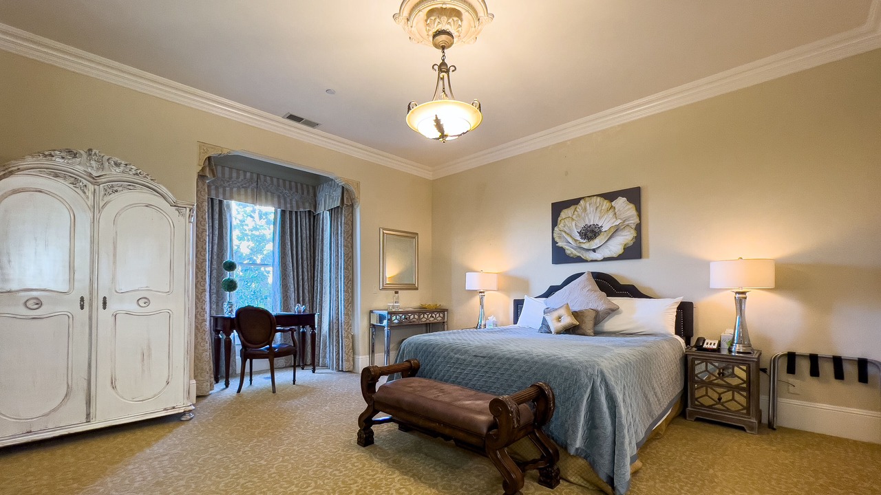 Photo of Bedroom in Salinas