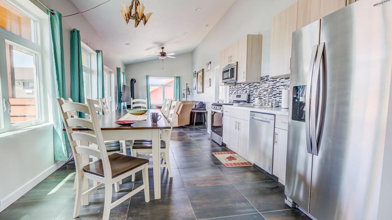 Photo of Kitchen in West Yellowstone
