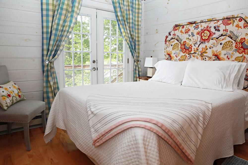 Photo of Bedroom in Pine Bush