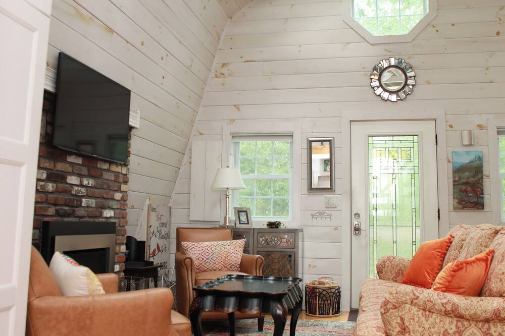 Photo of Livingroom in Pine Bush