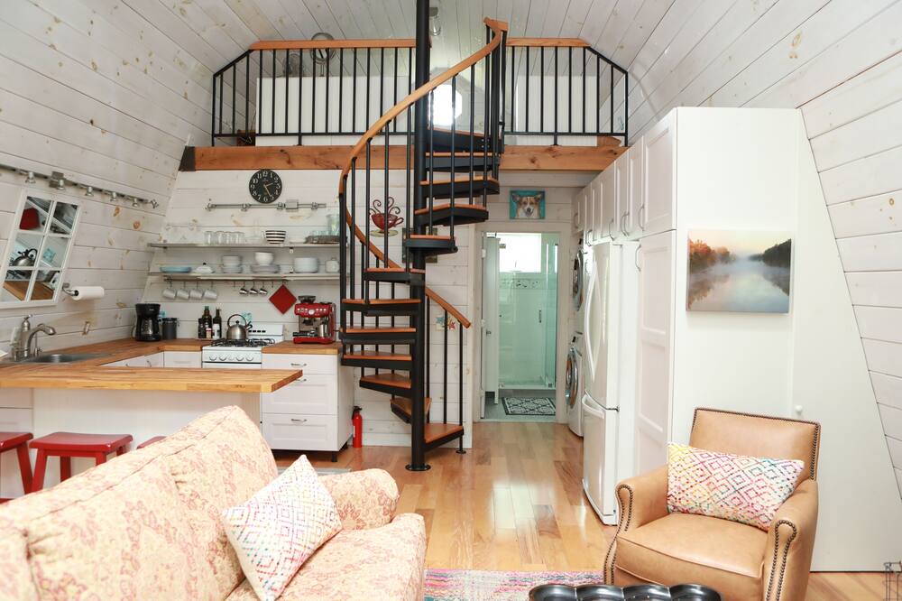 Photo of Livingroom in Pine Bush