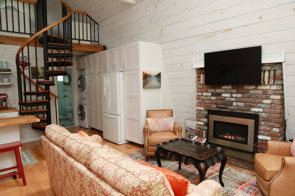 Photo of Livingroom in Pine Bush