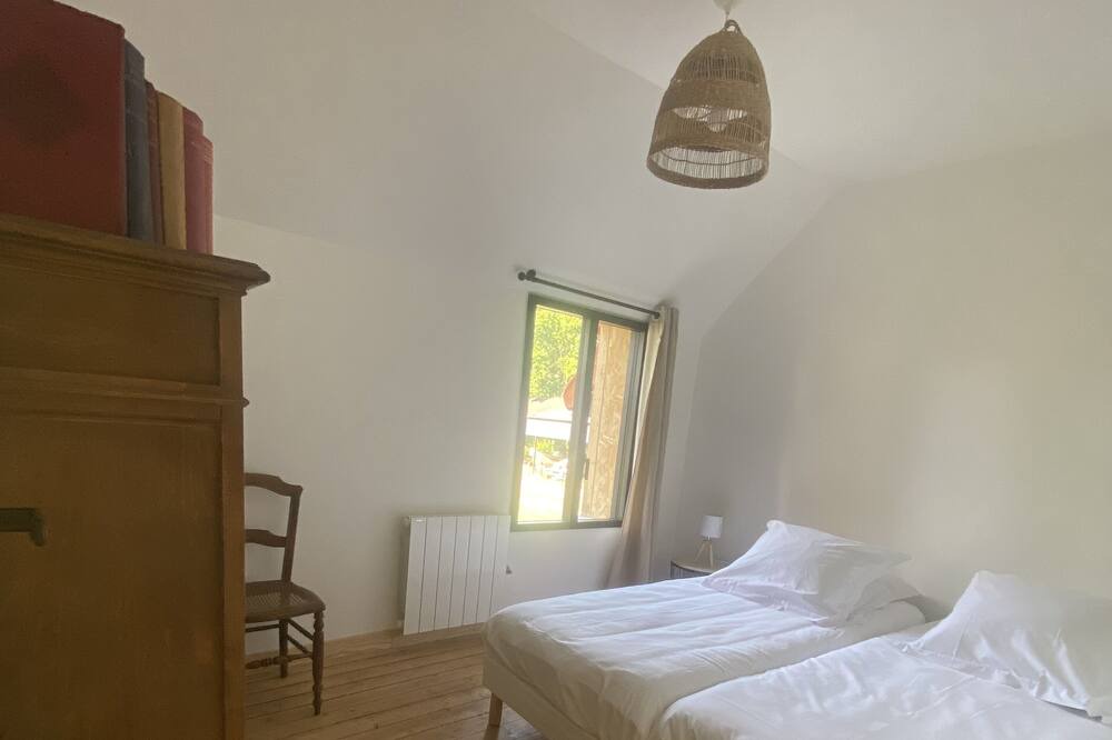 Photo of Bedroom in Sainte-Marguerite-sur-Mer