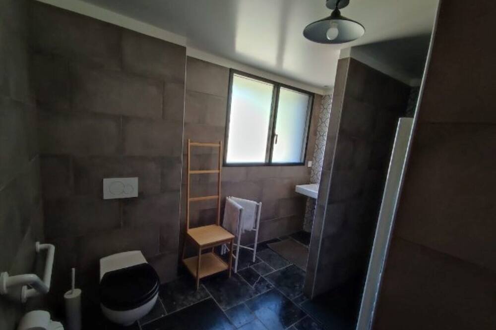 Photo of Bathroom in Sainte-Marguerite-sur-Mer