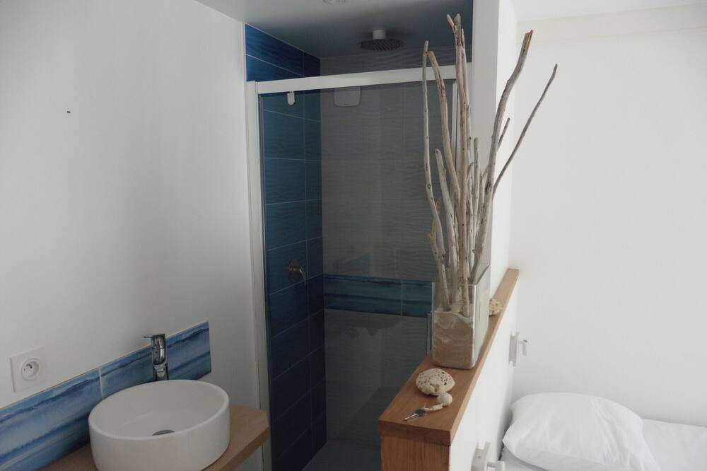 Photo of Bathroom in Fromentine
