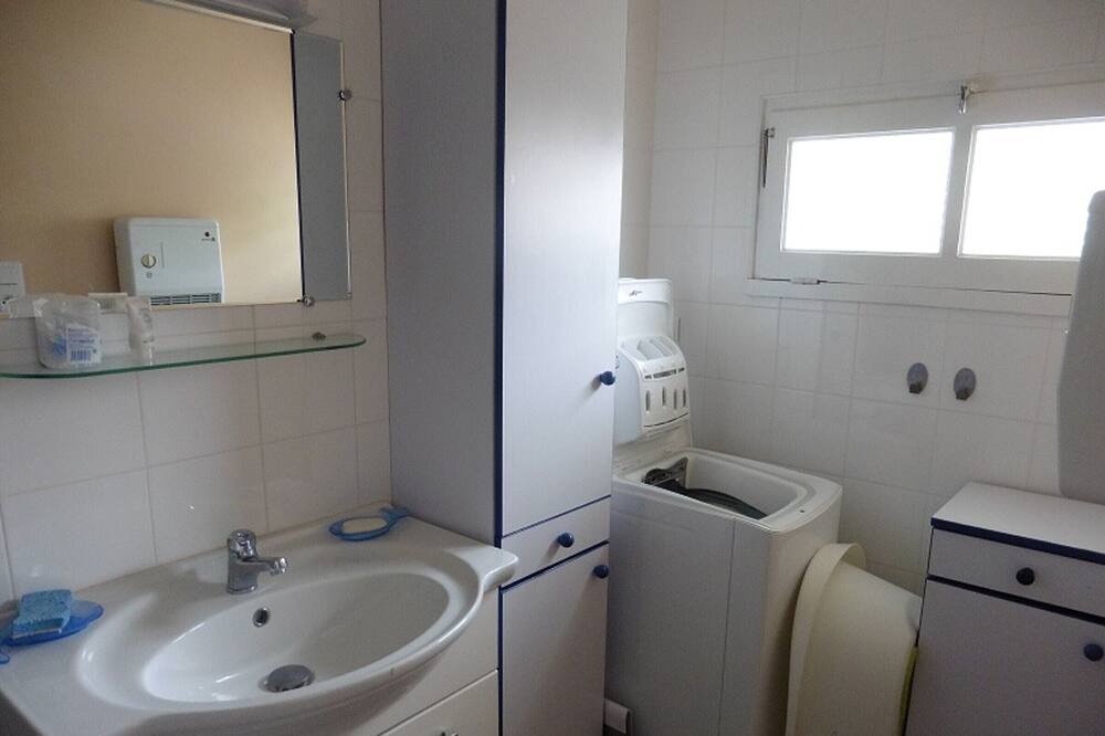 Photo of Bathroom in Fromentine