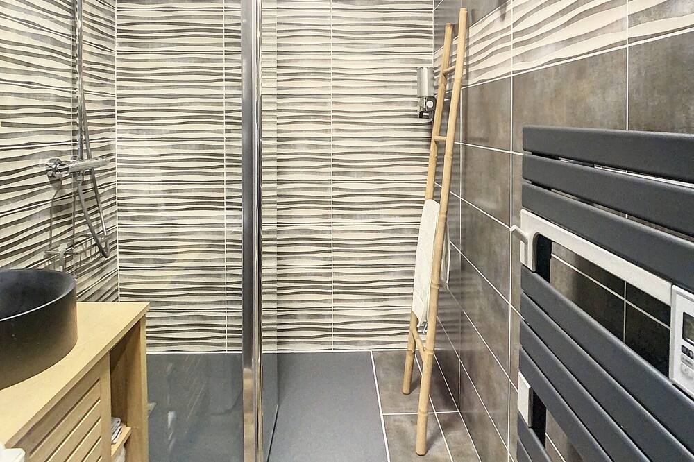 Photo of Bathroom in Saint-Quentin