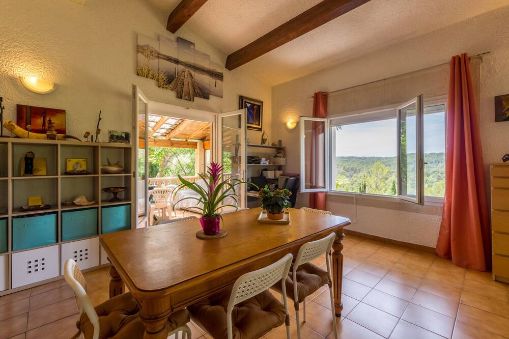 Photo of Livingroom in Montferrier-sur-Lez