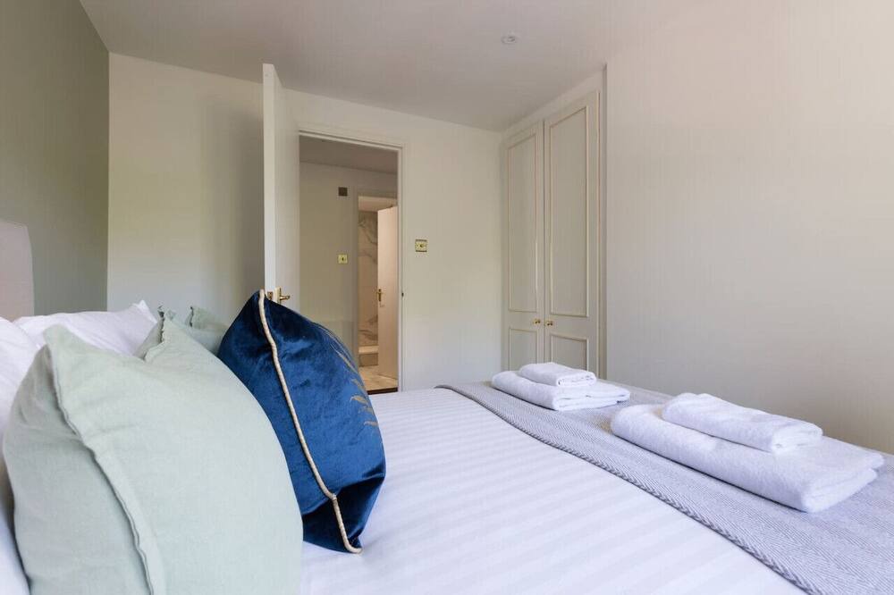 Photo of Others in West Brompton