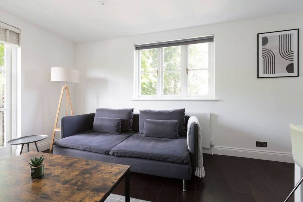 Photo of Others in West Brompton