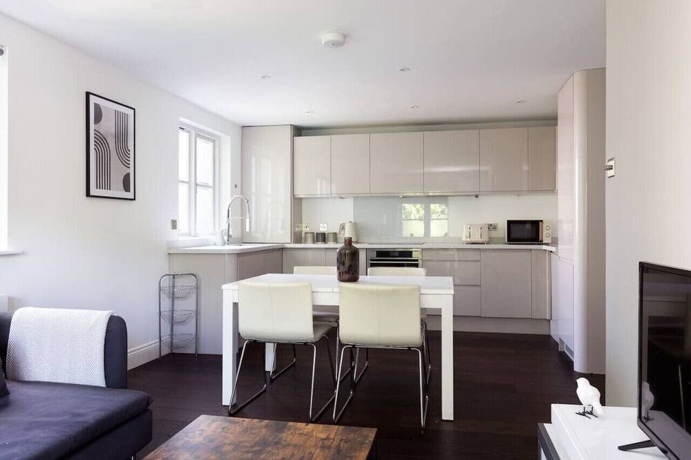 Photo of Others in West Brompton