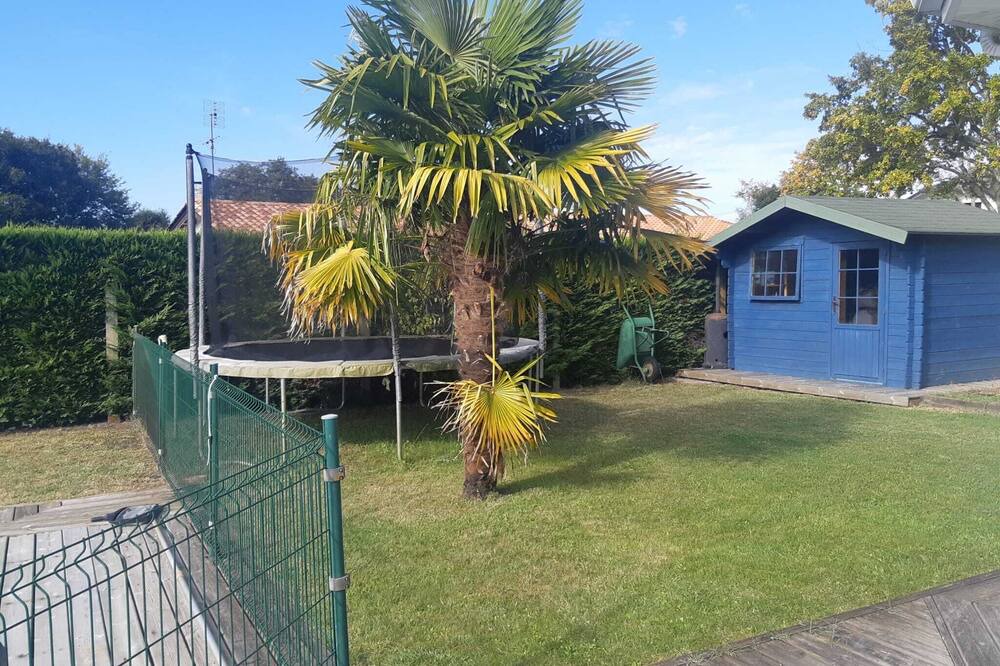 Photo of Outdoor in Saint-Aubin-de-Medoc