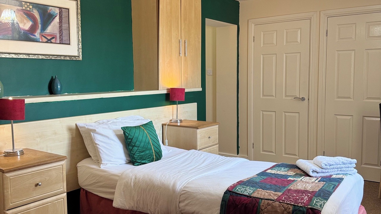 Photo of Bedroom in North Cadbury