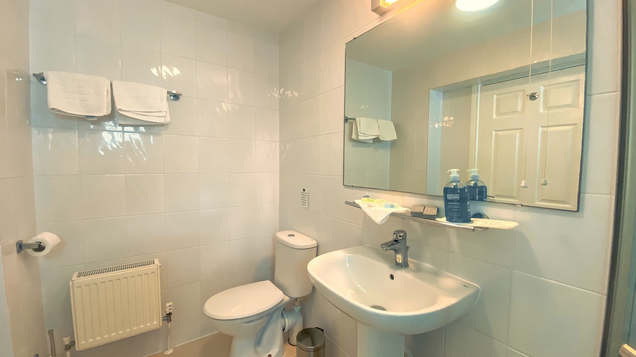 Photo of Bathroom in North Cadbury