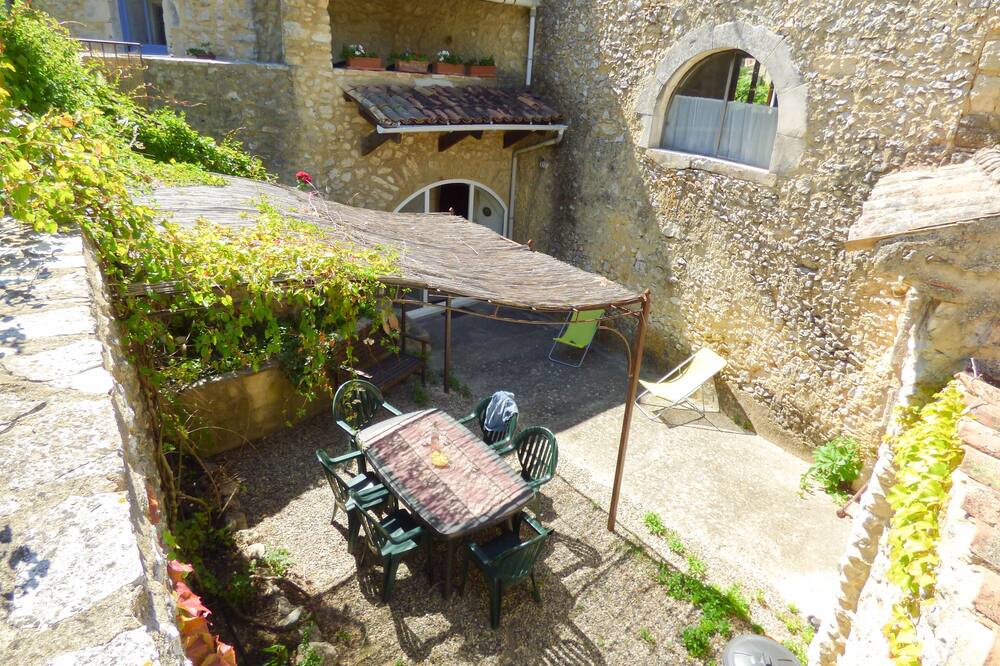 Photo of Outdoor in Labastide-de-Virac