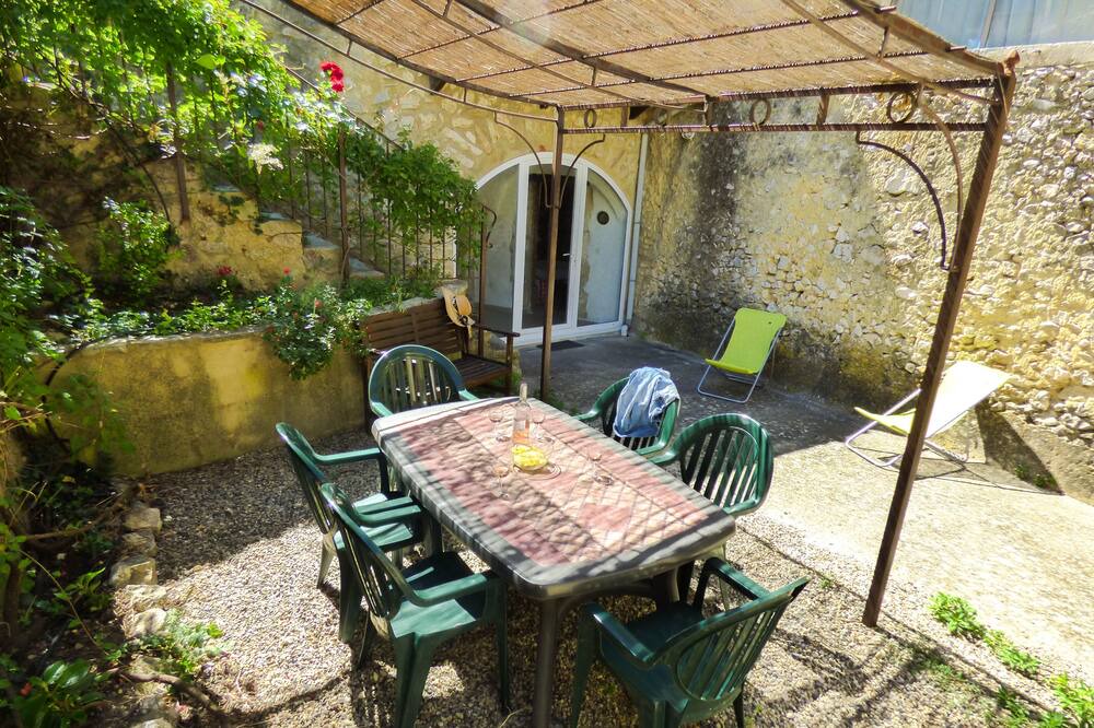 Photo of Outdoor in Labastide-de-Virac