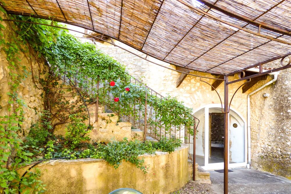 Photo of Outdoor in Labastide-de-Virac