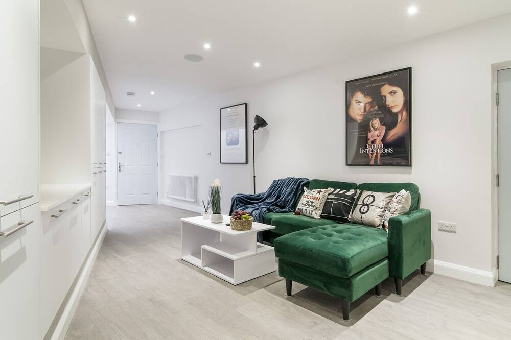 Photo of Livingroom in Barnet