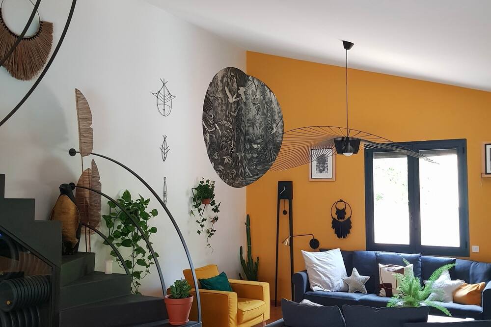 Photo of Livingroom in Nevian