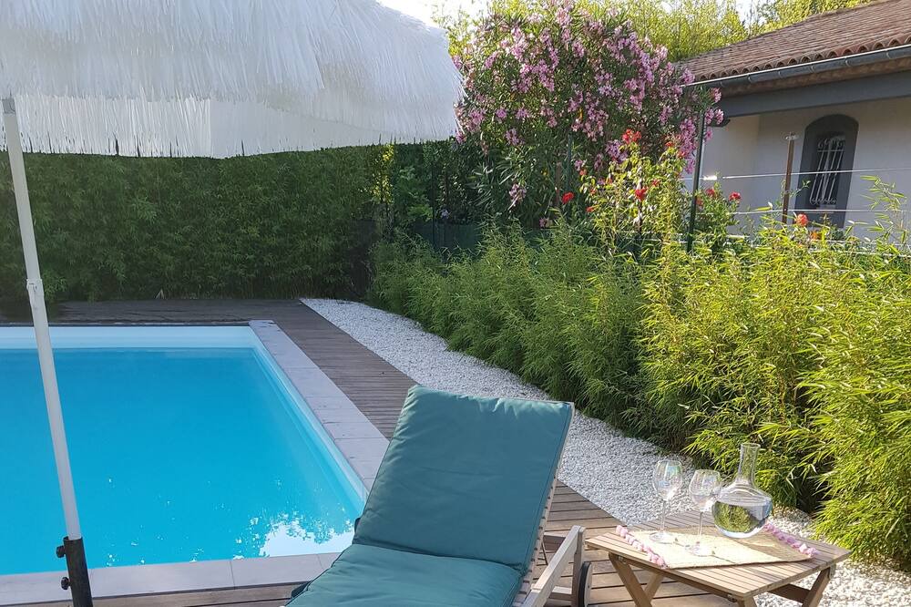 Photo of Outdoor in Nevian