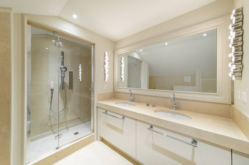 Photo of Bathroom in Agra