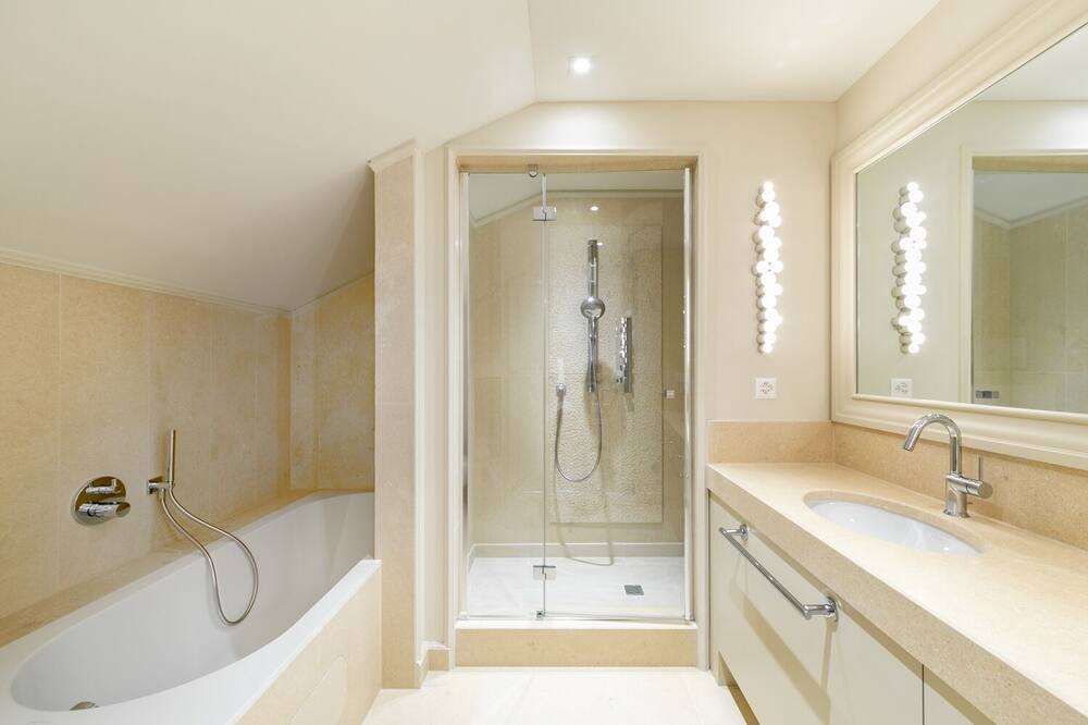 Photo of Bathroom in Agra
