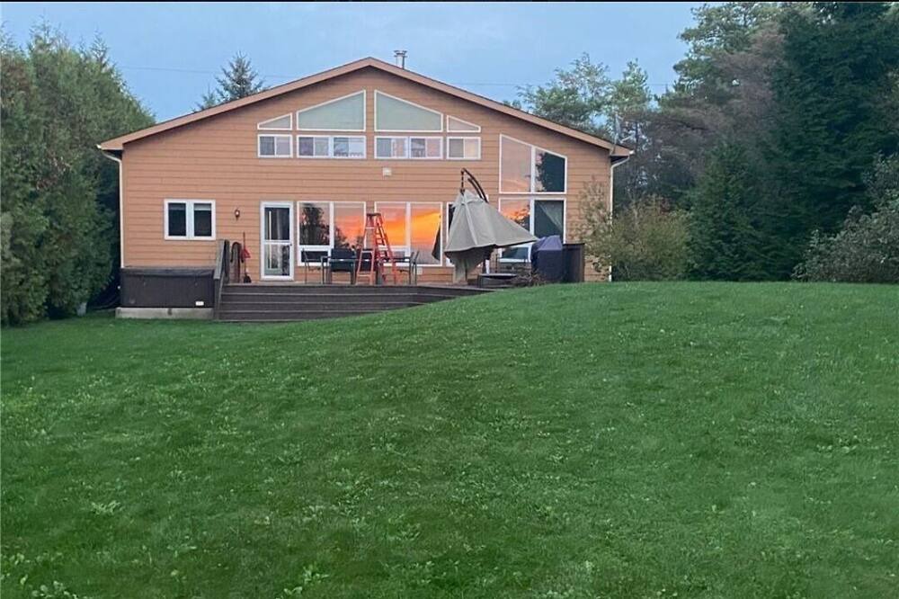 Photo of Outdoor in Ashfield-Colborne-Wawanosh