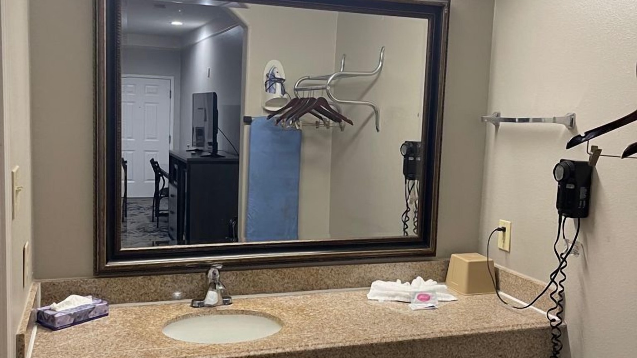 Photo of Bedroom in Alvin