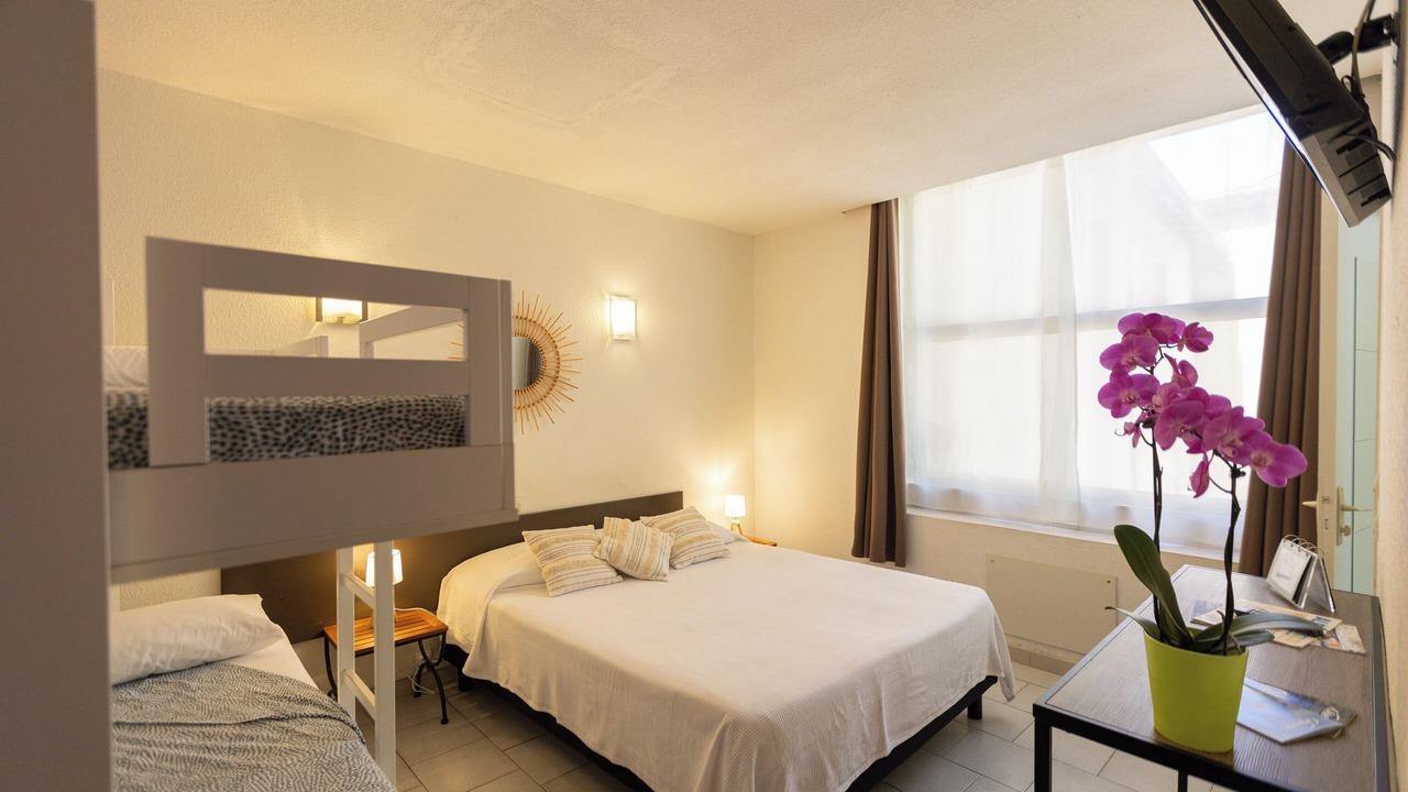 Photo of Bedroom in Saint-Jean-du-Gard