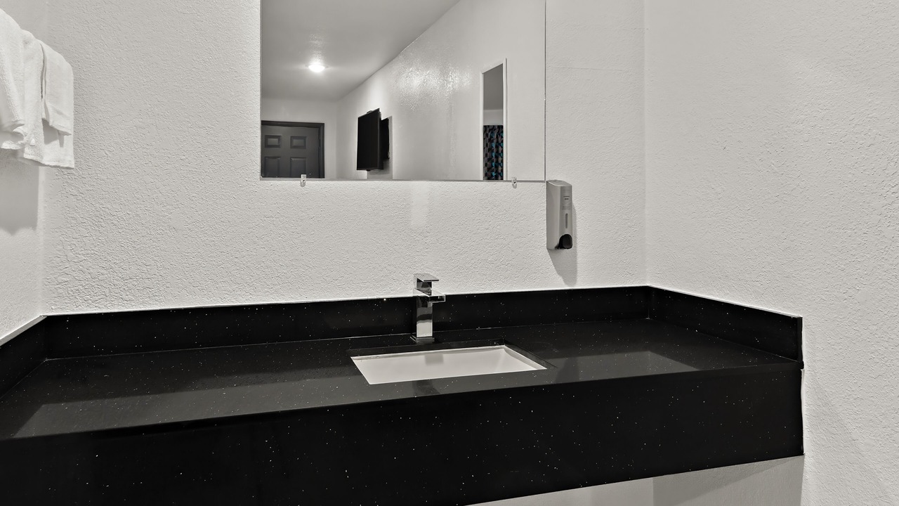 Photo of Bedroom in Palestine