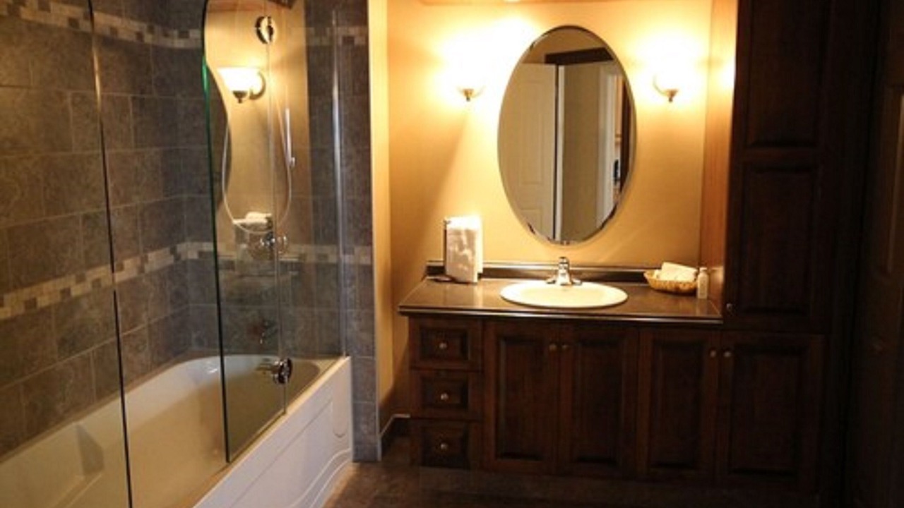 Photo of Bathroom in Sept-Iles