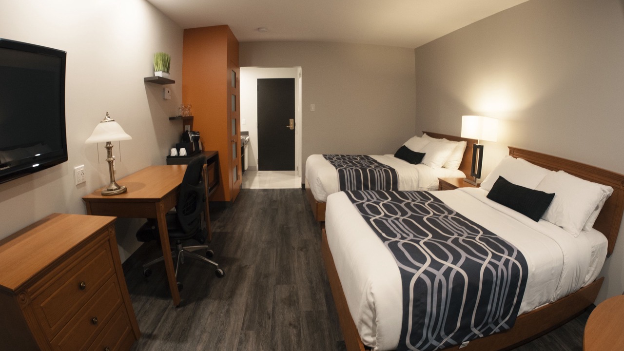 Photo of Bedroom in Sept-Iles