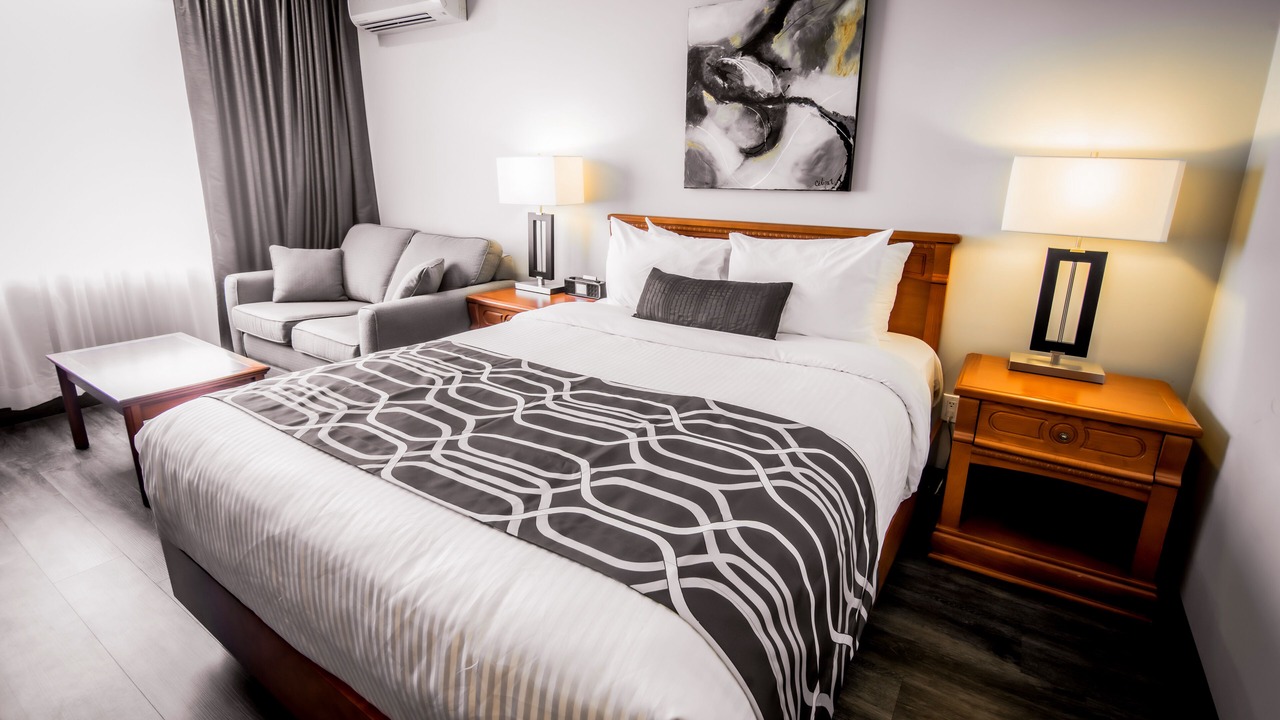Photo of Bedroom in Sept-Iles