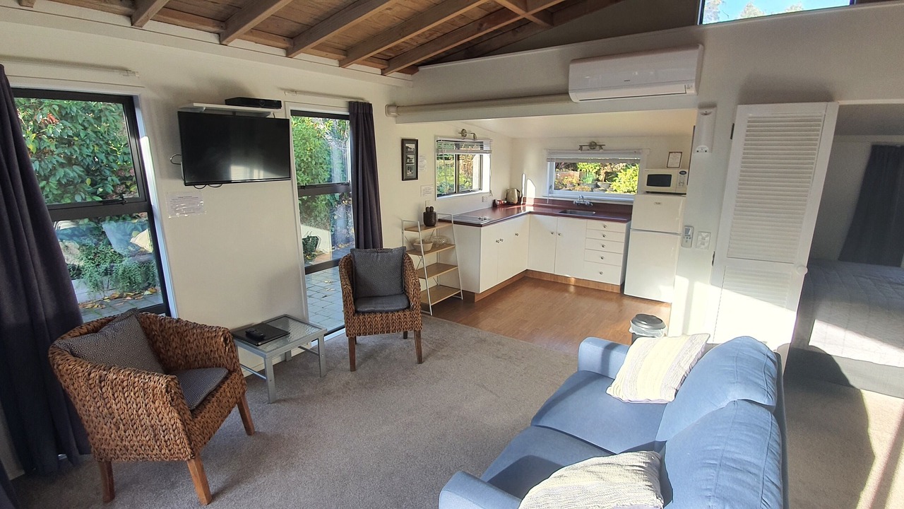 Photo of Others in Two Mile Bay